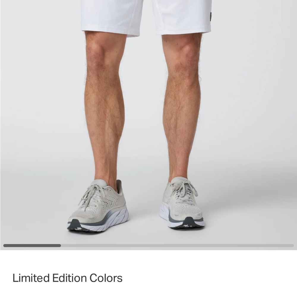 Vuori Men's White Kore Athletic Shorts NWT!!! With liner